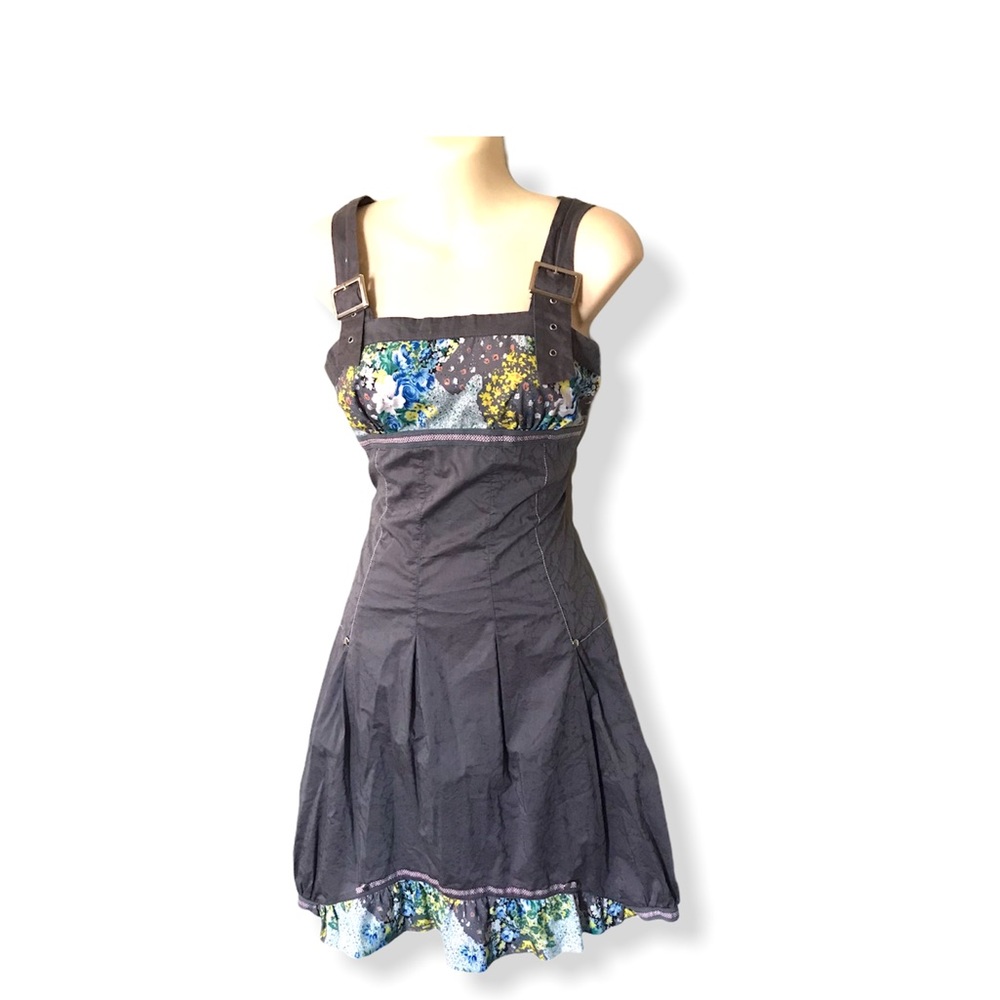 2026 Delux Millie Vintg Six dress size 2